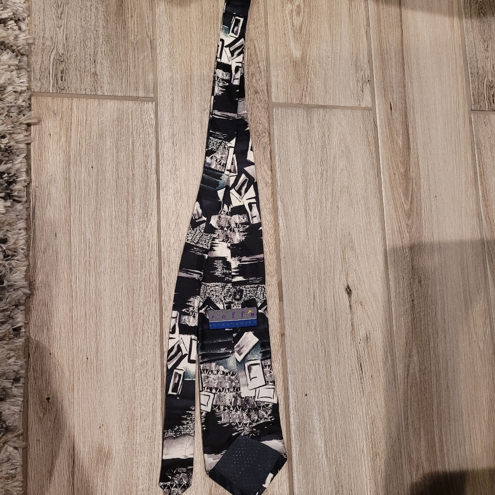Tie - Picture 3 of 3